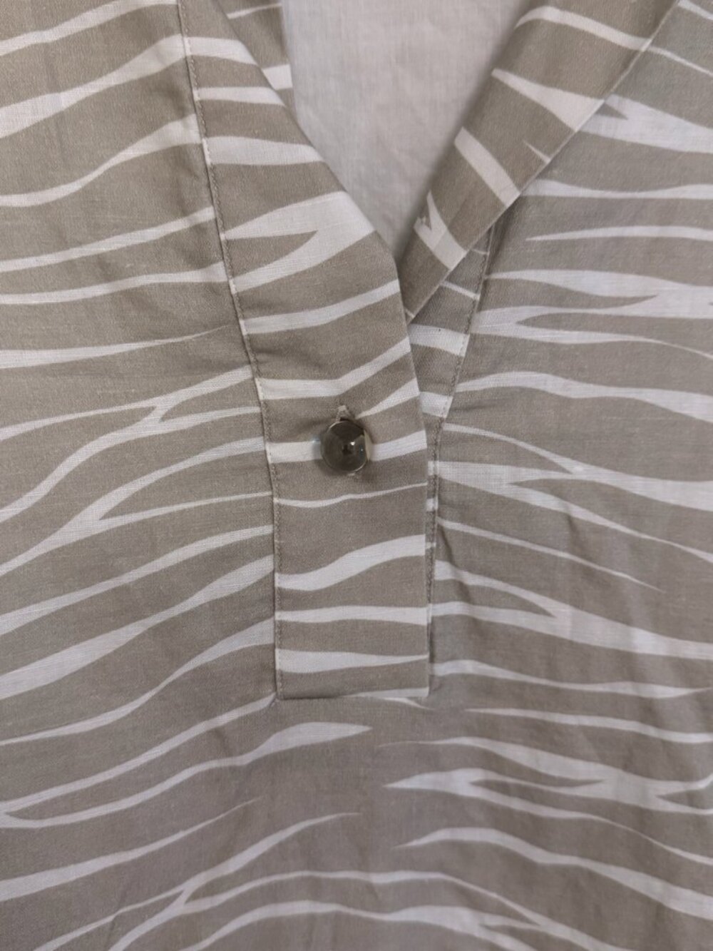 Tuckernuck Tunic - Picture 2 of 4
